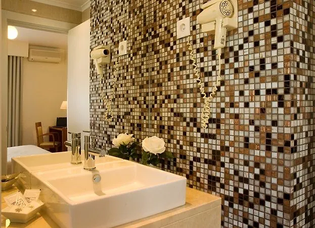 Hotel Lagoa Dos Pastorinhos 2*