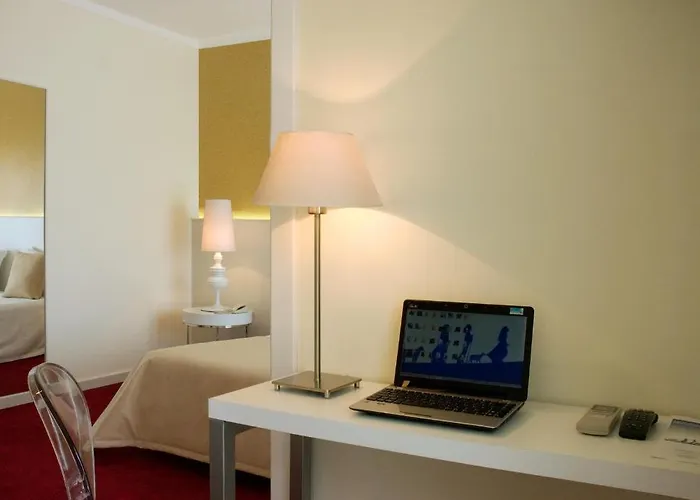 Hotell Lagoa Dos Pastorinhos 2*